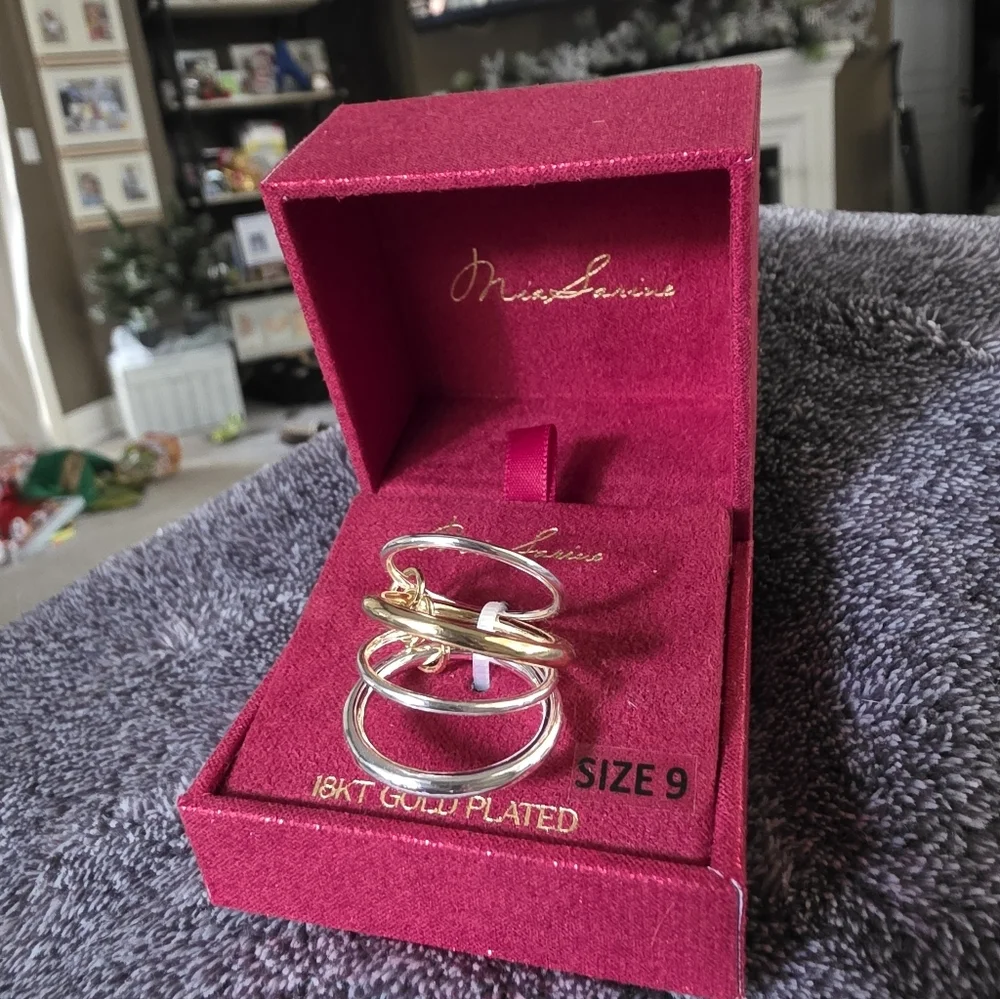 Mia Sarine 18kt Gold Plated Stakable Ring Size 9